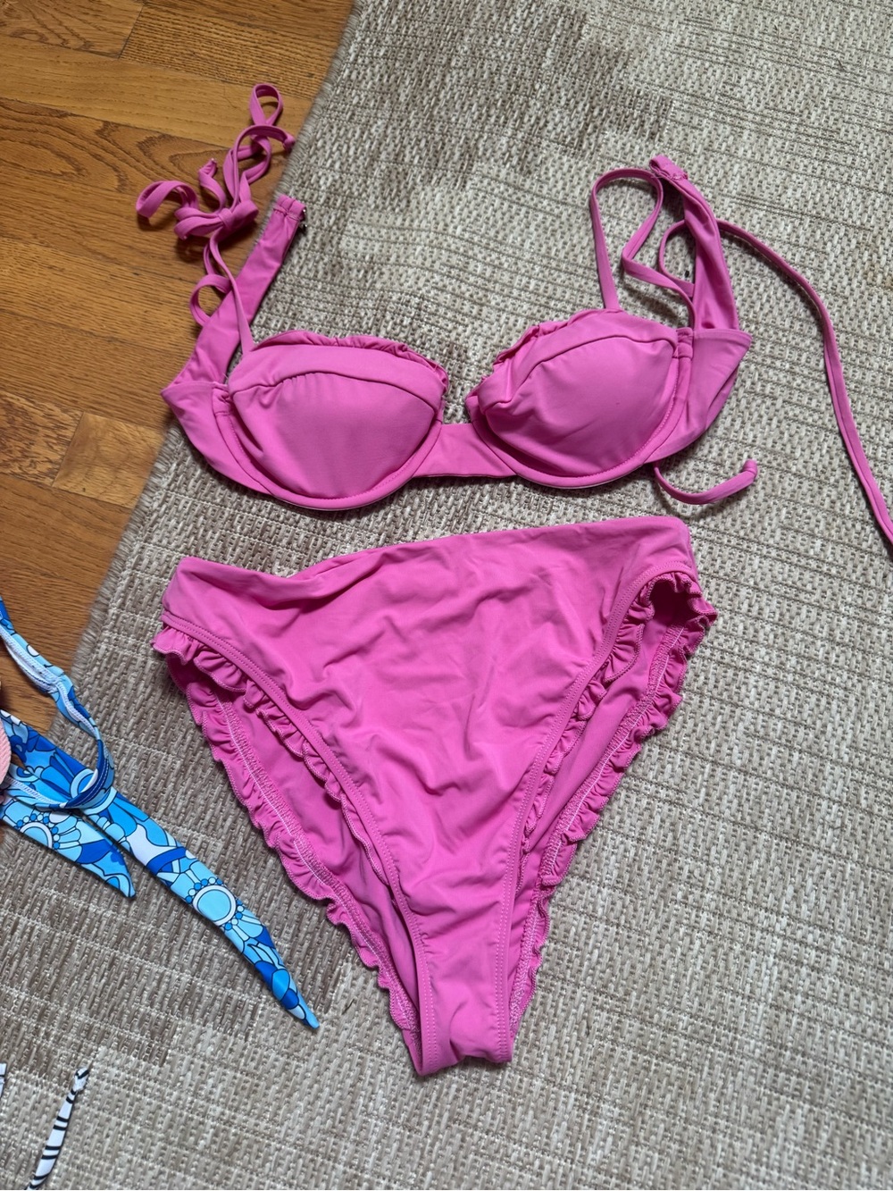 Bundle of size large bikini’s!